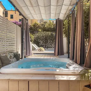 https://hotel-santandrea.hotelitalianriviera.com